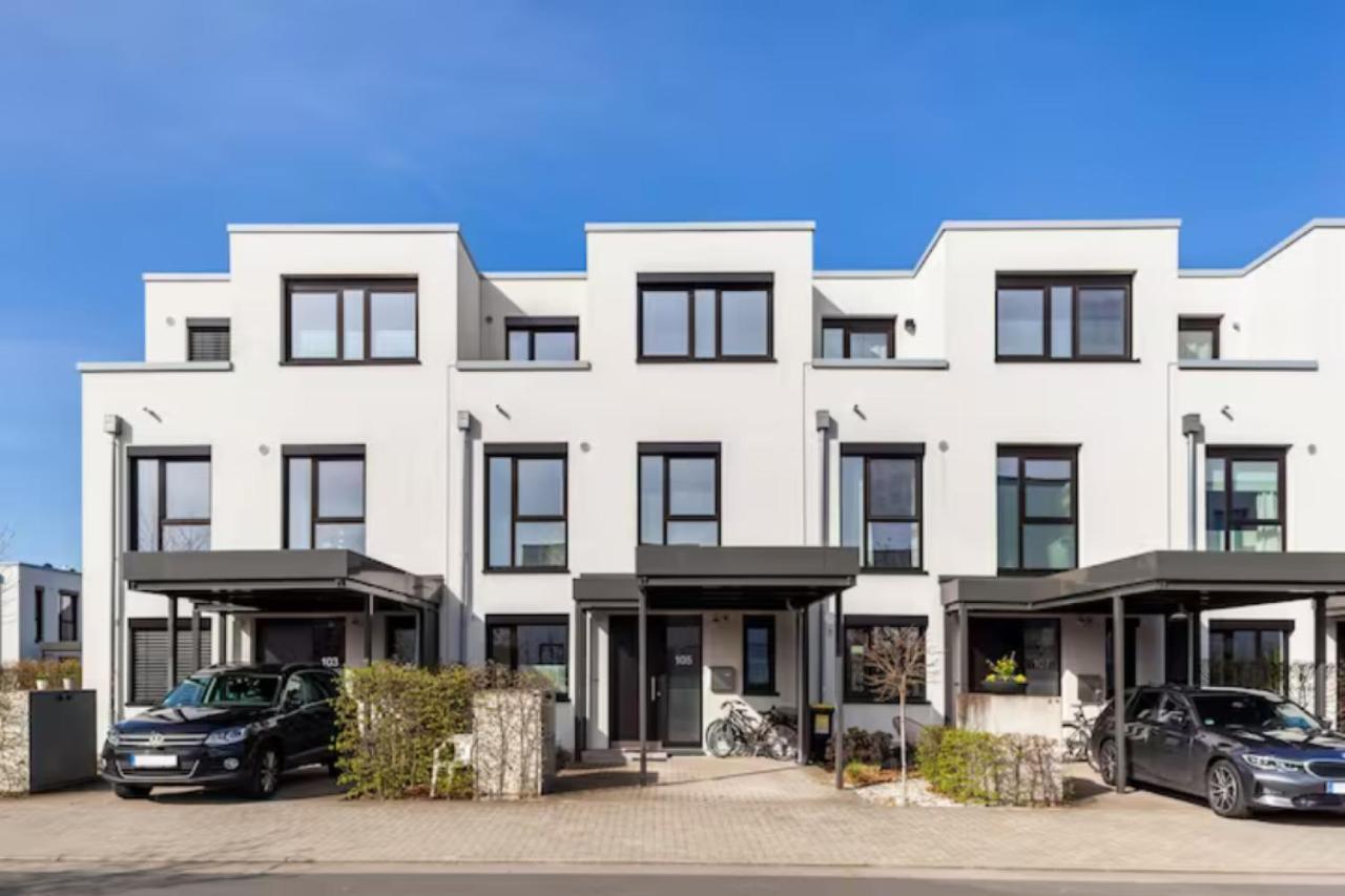Privat Zimmer Richtung Messe Hannover Buitenkant foto